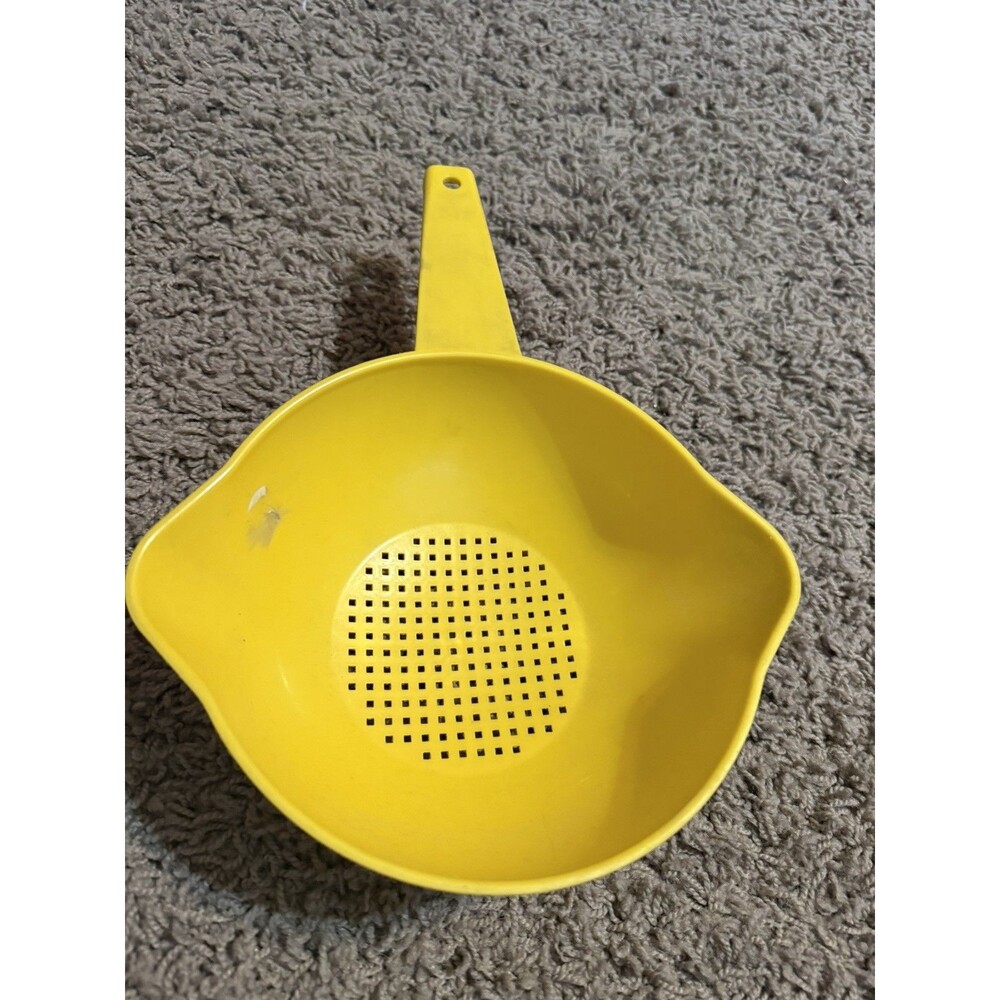 Tupperware 2 Qt Large Yellow Strainer Colander 1523-7 Vintage Retro 70’s
